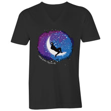 Load image into Gallery viewer, Crescent Tune (V-Neck)
